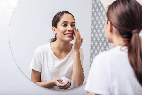 Creating an Effective Skincare Routine in Your 30s